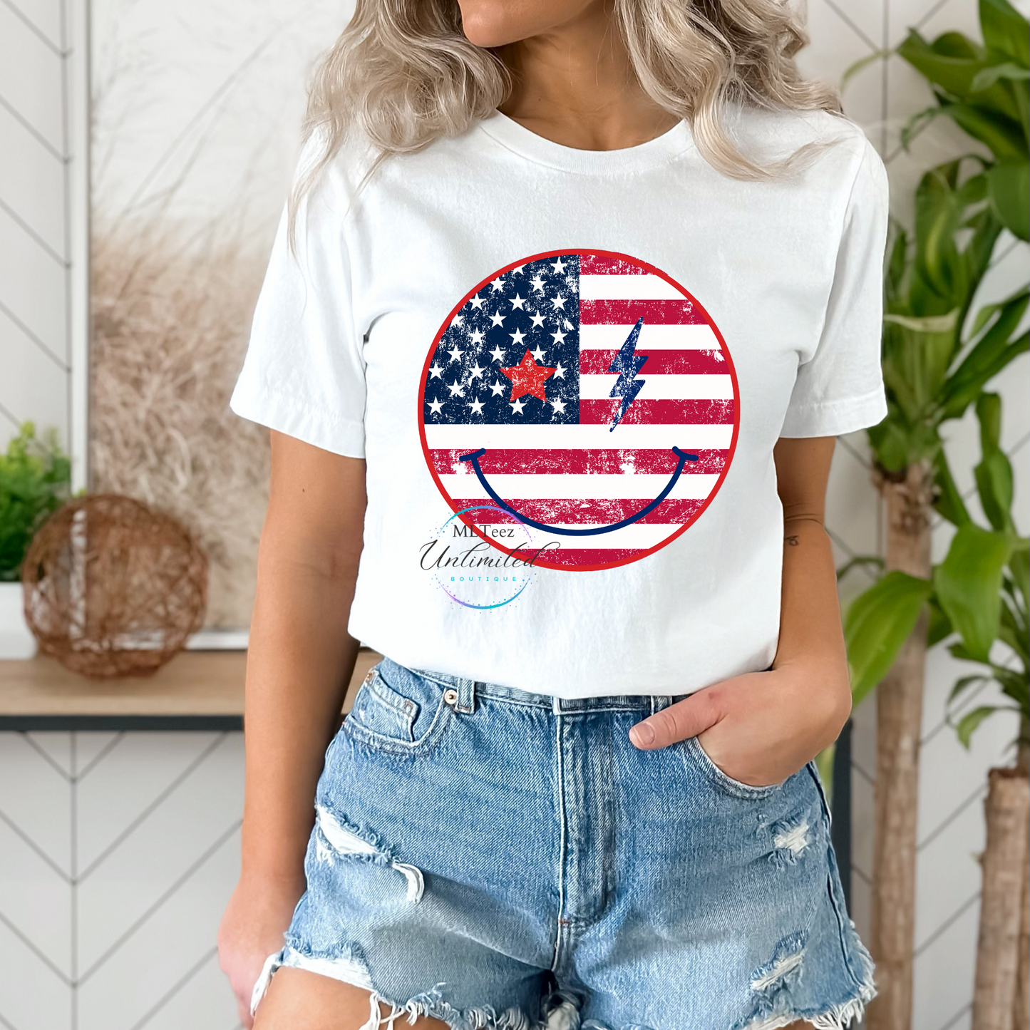 Red, White, & Blue Smiley (Distressed) DTF Direct To Film